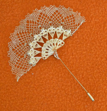 Borche abanico bolillos